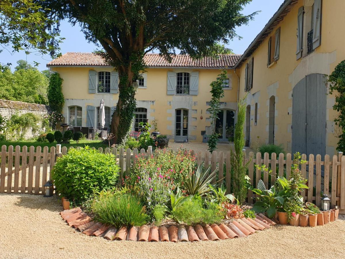 Domaine De Bourgville Monts-sur-Guesnes Экстерьер фото