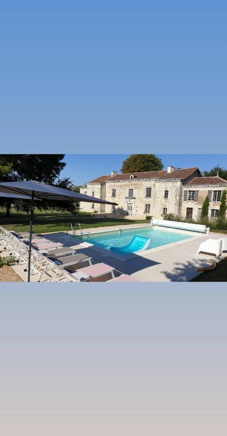 Domaine De Bourgville Monts-sur-Guesnes Экстерьер фото